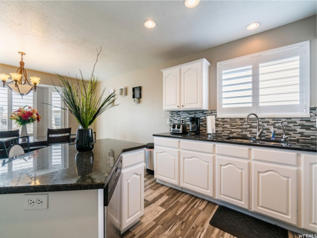 1497 N 2090 W, Clinton, UT 84015 — photo 9