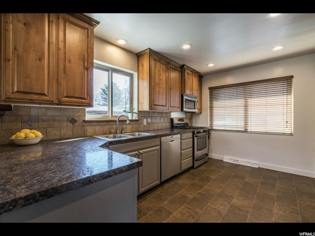 1331 E Cross St, Ogden, UT 84404 — photo 9