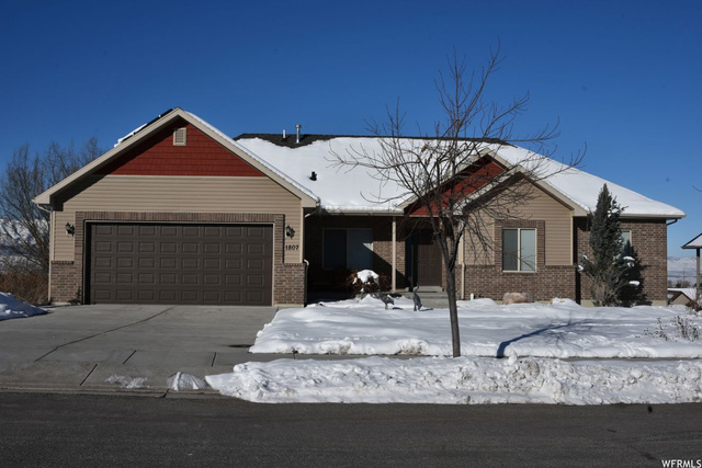 1807 N 2050 E, North Logan, UT 84341 — photo 2