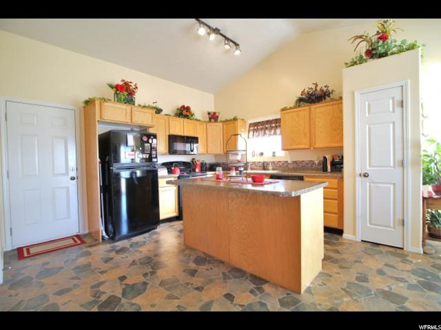 2517 W 2650 N, Clinton, UT 84015 — photo 9