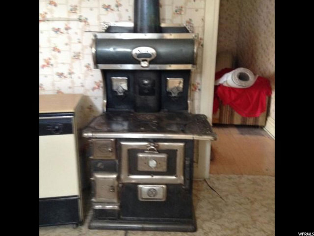 323 S 400 E, Spring City, UT 84662 — photo 11