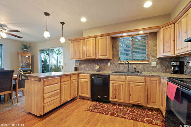 781 E Centennial Dr, North Salt Lake, UT 84054 — photo 3