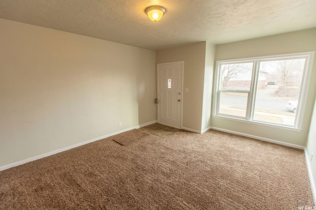 223 E 200 S, Kaysville, UT 84037 — photo 4