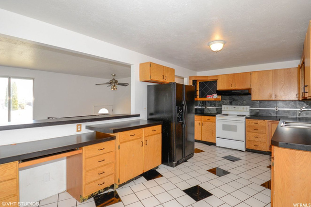 1657 N 1500 W, Clinton, UT 84015 — photo 7