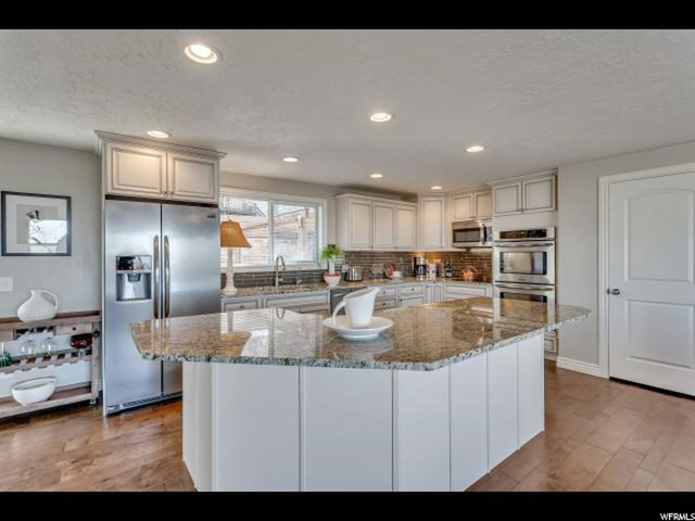 4128 Lakeview Dr, Ogden, UT 84403 — photo 4