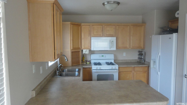 1312 N 2530 W, Clinton, UT 84015 — photo 7