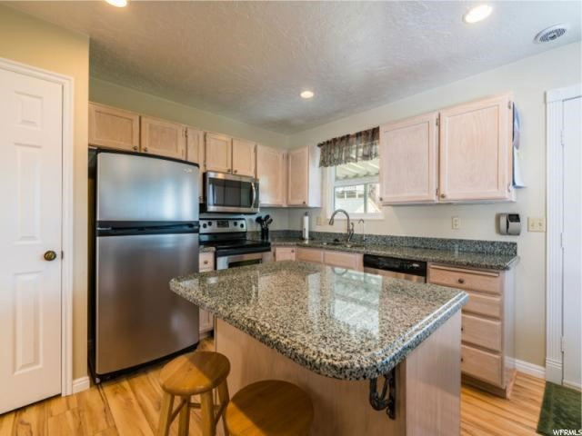 904 N 1500 E, Layton, UT 84040 — photo 12