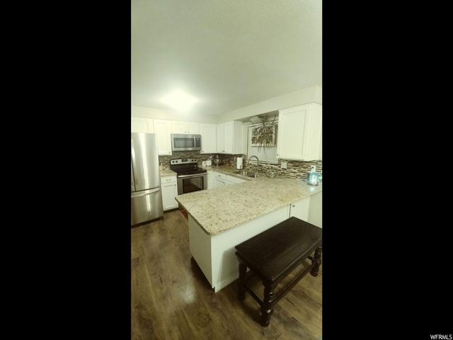 998 E Country Rd, Fruit Heights, UT 84037 — photo 4
