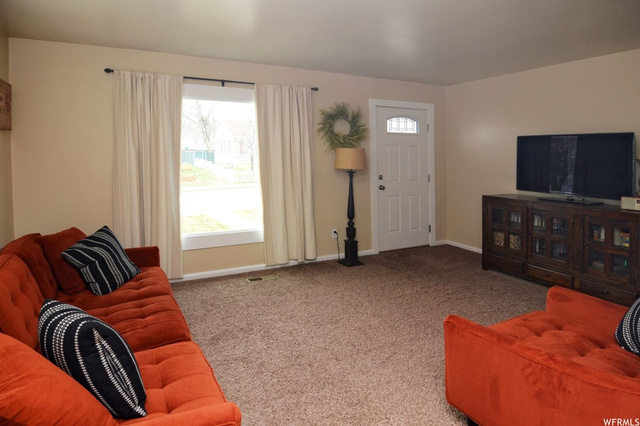 198 E South Lakeview, Clearfield, UT 84015 — photo 4