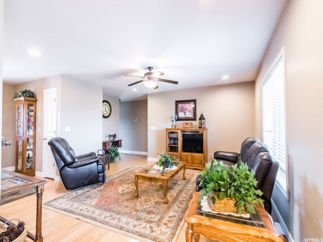865 E 550 N, Wellsville, UT 84339 — photo 12