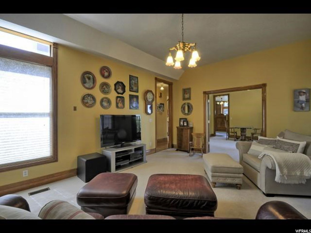 2830 Carriage Ln, Uintah, UT 84403 — photo 11