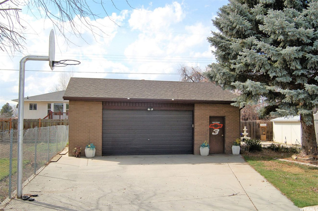 9662 S 520 E, Sandy, UT 84070 — photo 2