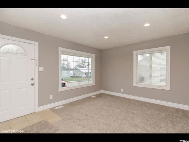 67 Villa Dr, Clearfield, UT 84015 — photo 2