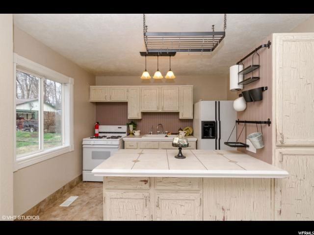 67 Villa Dr, Clearfield, UT 84015 — photo 8