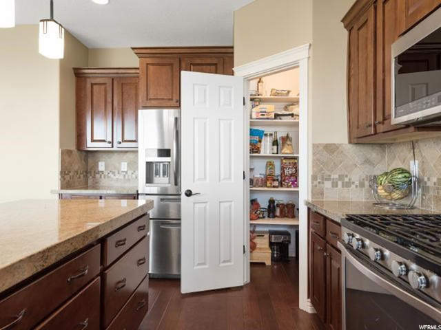 1237 E Delacroix Dr, Draper, UT 84020 — photo 9