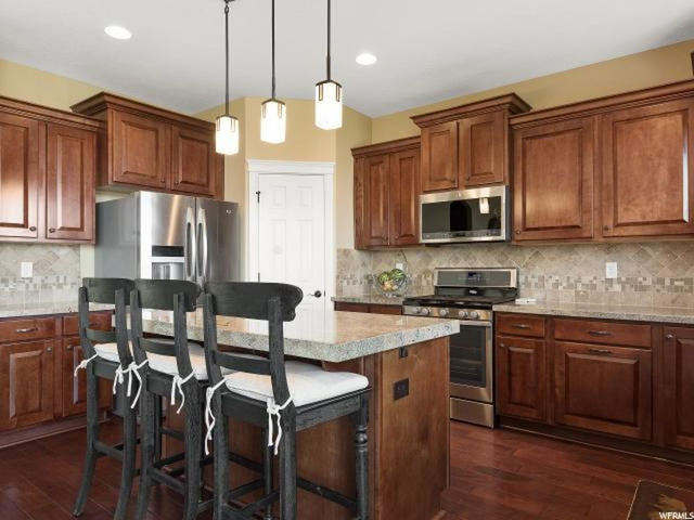 1237 E Delacroix Dr, Draper, UT 84020 — photo 8