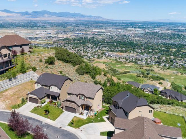 1237 E Delacroix Dr, Draper, UT 84020 — photo 2