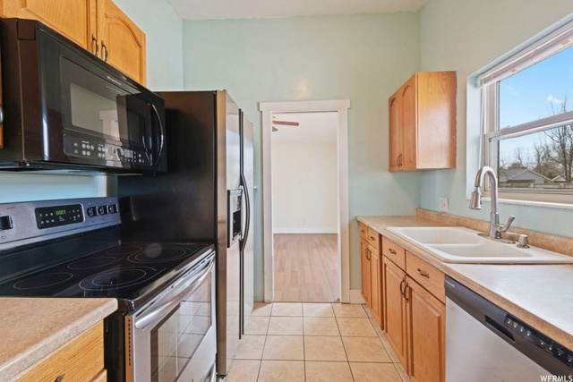 1532 S 200 E, Orem, UT 84058 — photo 2