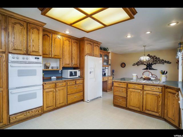 1010 E Windsor Dr S, River Heights, UT 84321 — photo 9