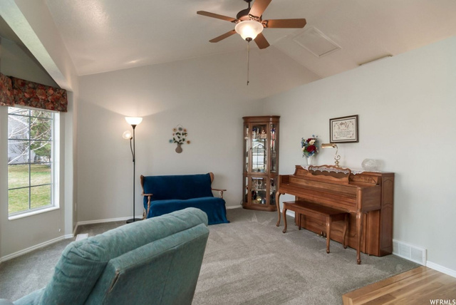 170 E Shadowbrook Ln, Kaysville, UT 84037 — photo 9
