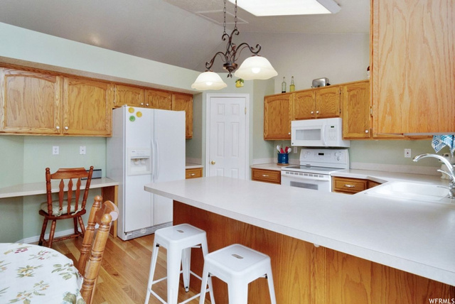 170 E Shadowbrook Ln, Kaysville, UT 84037 — photo 11
