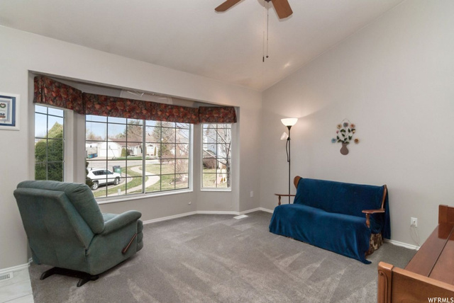 170 E Shadowbrook Ln, Kaysville, UT 84037 — photo 8