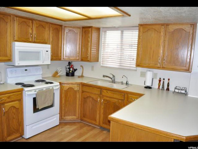 2688 N 1650 E, Layton, UT 84040 — photo 2