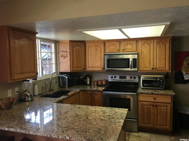 2499 E Vail Cir, Sandy, UT 84093 — photo 3