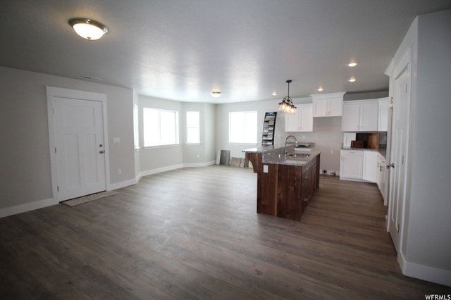 255 W 70 N, Hyrum, UT 84319 — photo 4