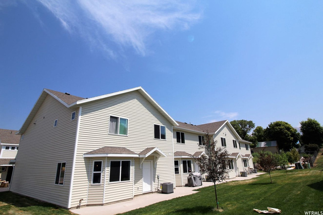 255 W 70 N, Hyrum, UT 84319 — photo 2