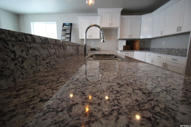 255 W 70 N, Hyrum, UT 84319 — photo 6