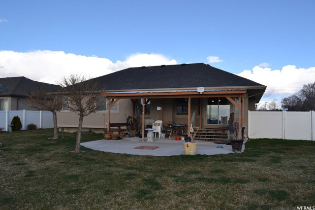 5691 S 3200 W, Roy, UT 84067 — photo 4