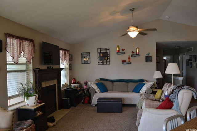 5691 S 3200 W, Roy, UT 84067 — photo 8