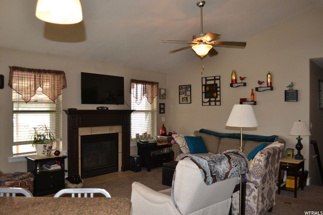 5691 S 3200 W, Roy, UT 84067 — photo 9