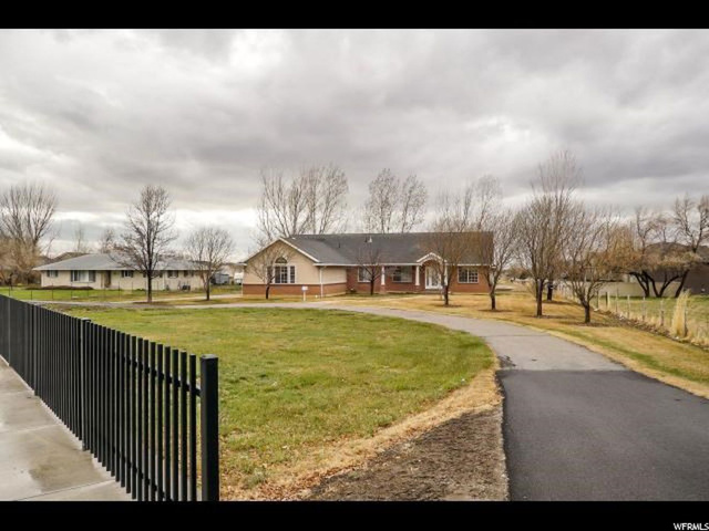 3863 S Midland Dr, West Haven, UT 84401 — photo 2