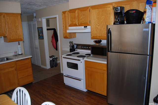197 N Talbot Cir E, Layton, UT 84041 — photo 3