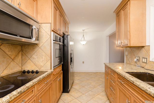 2422 W 4900 S, Roy, UT 84067 — photo 6