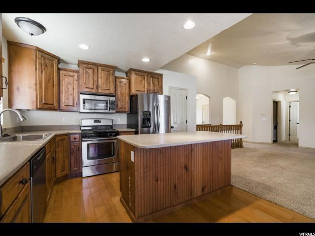 1055 S 1650 E, Clearfield, UT 84015 — photo 9