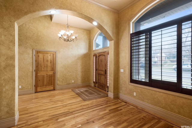 1836 S Spring Creek Dr E, Bountiful, UT 84010 — photo 4