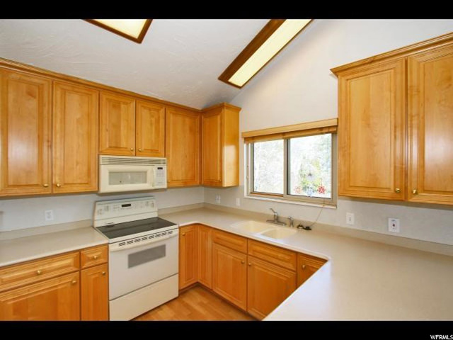 2255 E 9800 S, Sandy, UT 84092 — photo 10