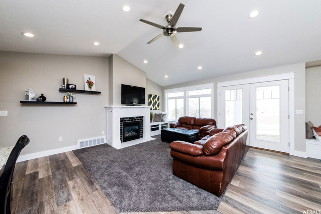 511 E 800 S, Providence, UT 84332 — photo 9