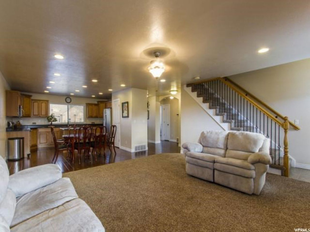 1689 E 6750 S, Uintah, UT 84405 — photo 4