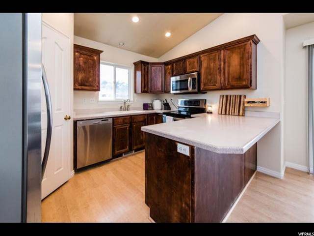 696 S 220 E, Smithfield, UT 84335 — photo 7