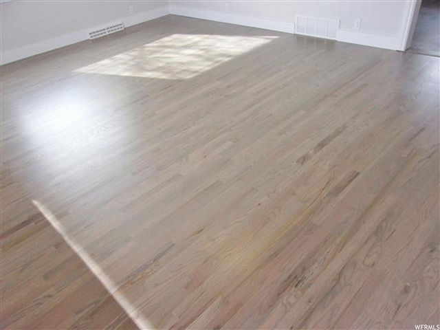 593 E 400 N, Roosevelt, UT 84066 — photo 3