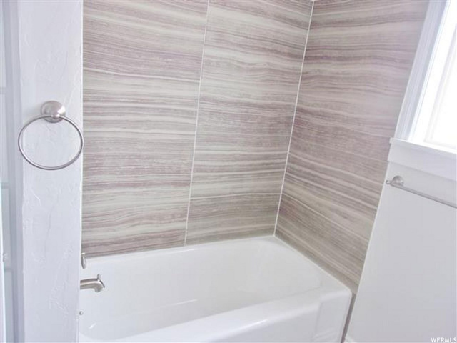 593 E 400 N, Roosevelt, UT 84066 — photo 8