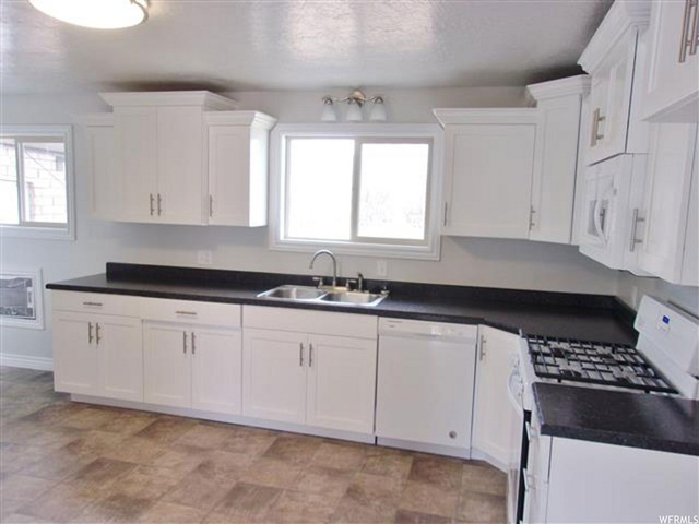 593 E 400 N, Roosevelt, UT 84066 — photo 4