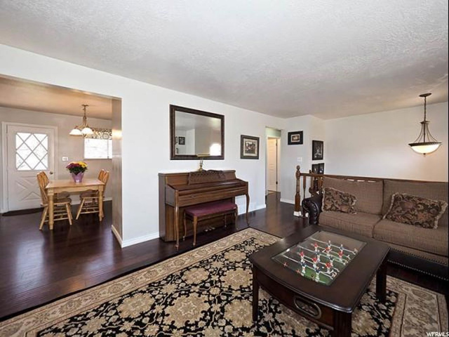 948 S 200 E, Layton, UT 84041 — photo 8