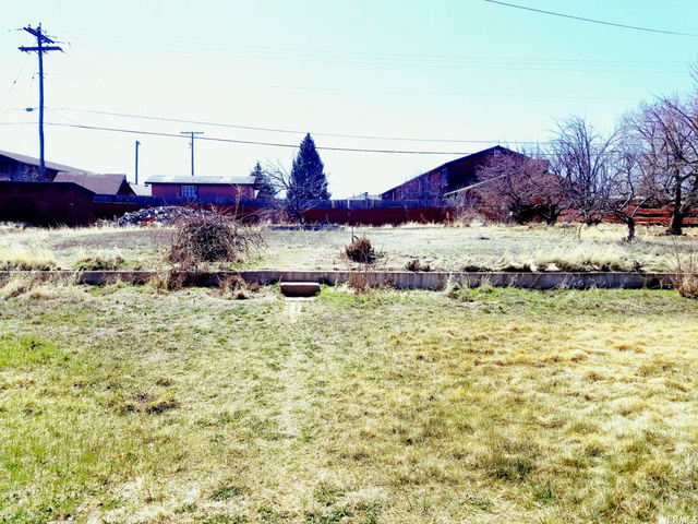 298 E 200 N, Vernal, UT 84078 — photo 7