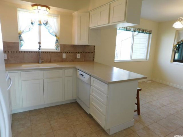 37 S 200 W, Levan, UT 84639 — photo 7