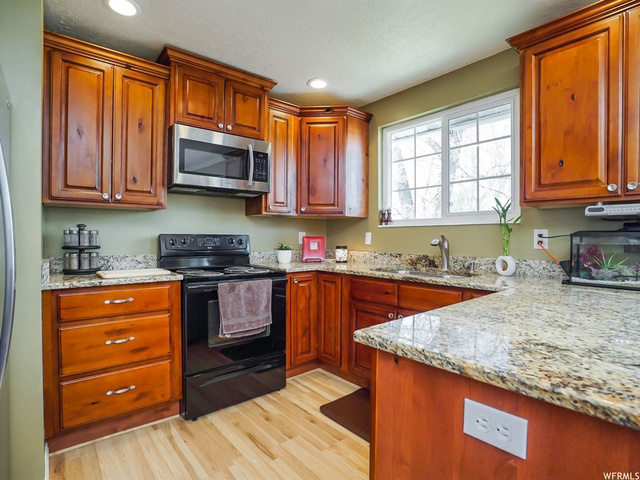 591 N 125 E, Kaysville, UT 84037 — photo 12